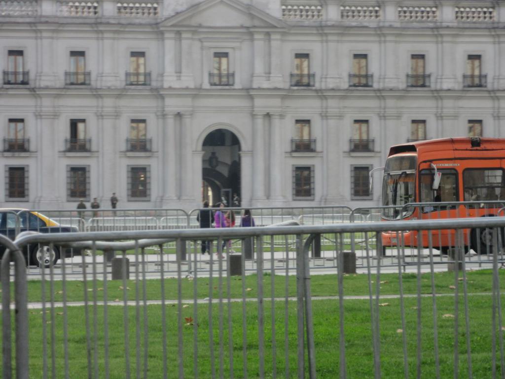 Departamento Paseo Bulnes Metro La Moneda Apartman Santiago Kültér fotó
