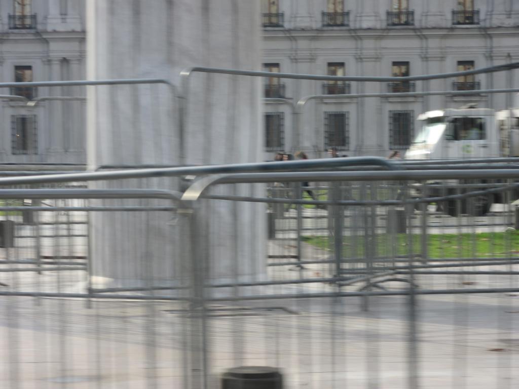 Departamento Paseo Bulnes Metro La Moneda Apartman Santiago Kültér fotó