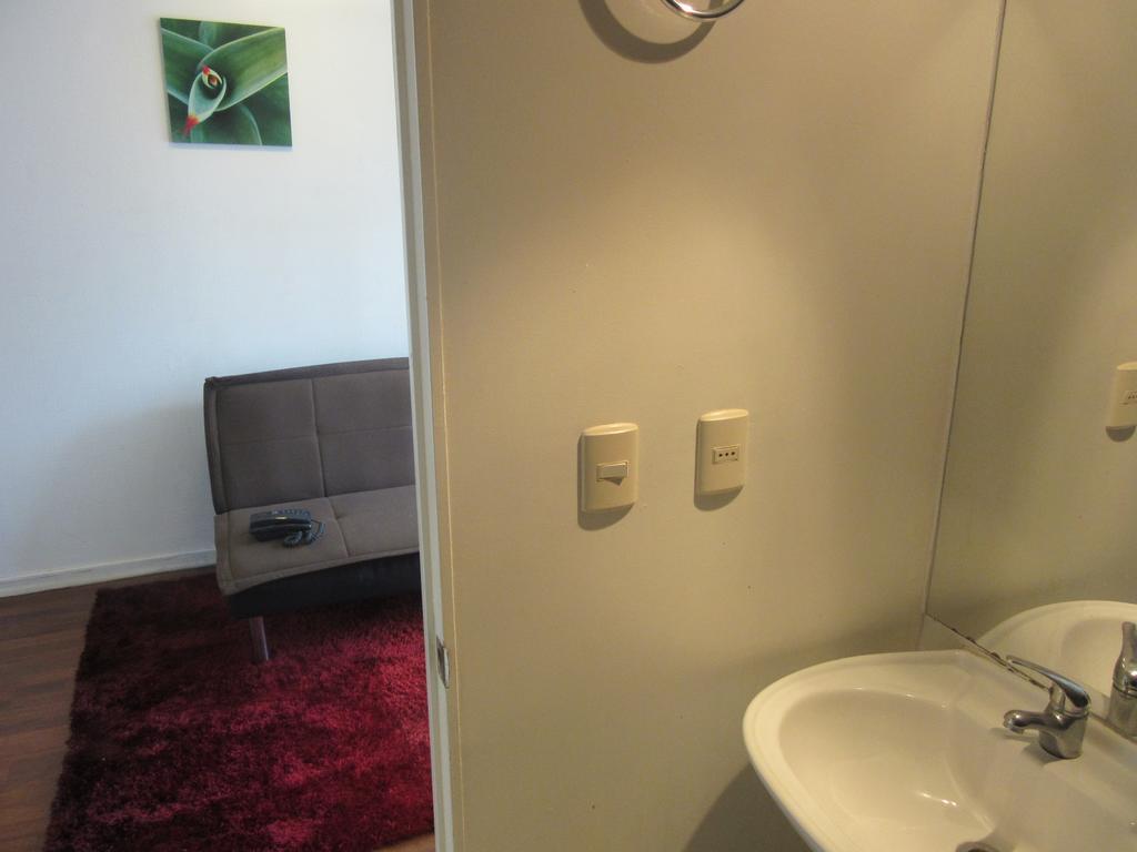 Departamento Paseo Bulnes Metro La Moneda Apartman Santiago Kültér fotó