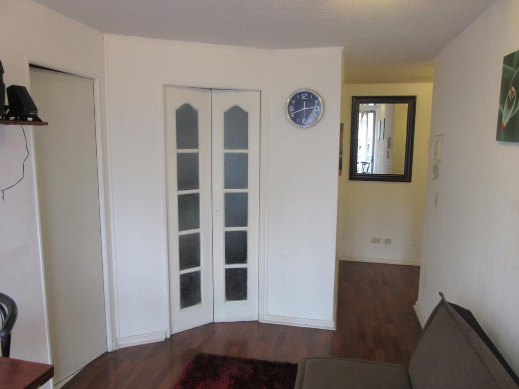 Departamento Paseo Bulnes Metro La Moneda Apartman Santiago Kültér fotó