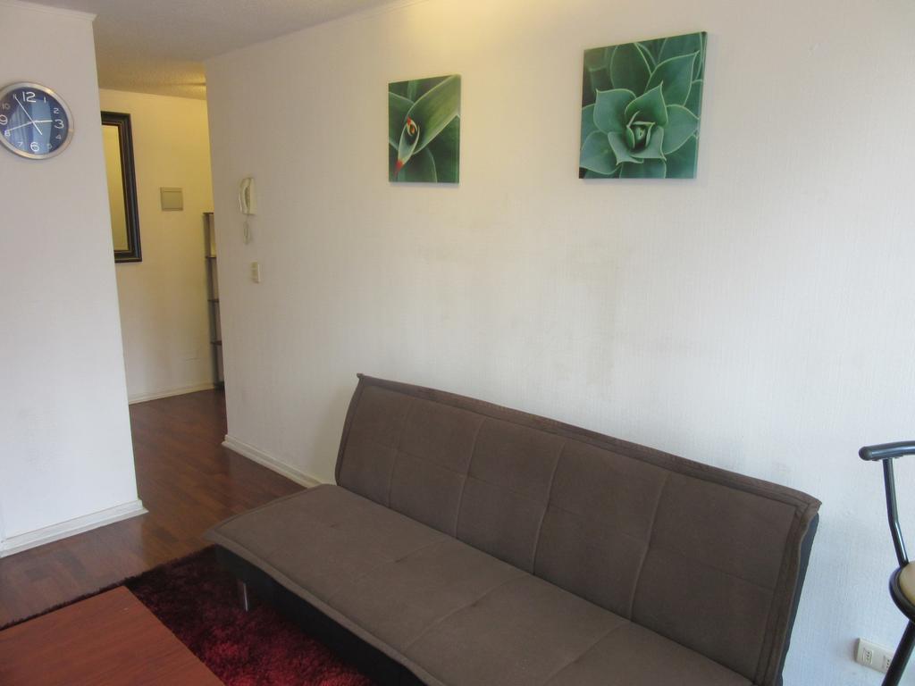 Departamento Paseo Bulnes Metro La Moneda Apartman Santiago Kültér fotó