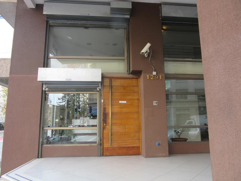 Departamento Paseo Bulnes Metro La Moneda Apartman Santiago Kültér fotó