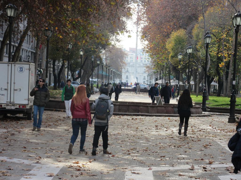 Departamento Paseo Bulnes Metro La Moneda Apartman Santiago Kültér fotó